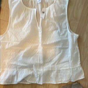 Elegant White Sleeveless Top